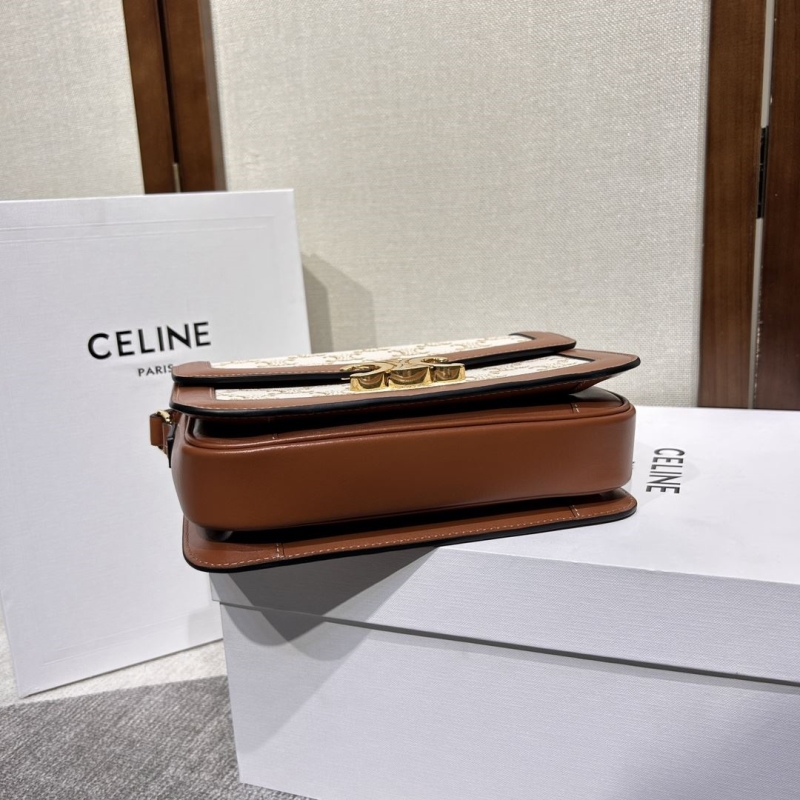 Ce1i*e triomphe bags